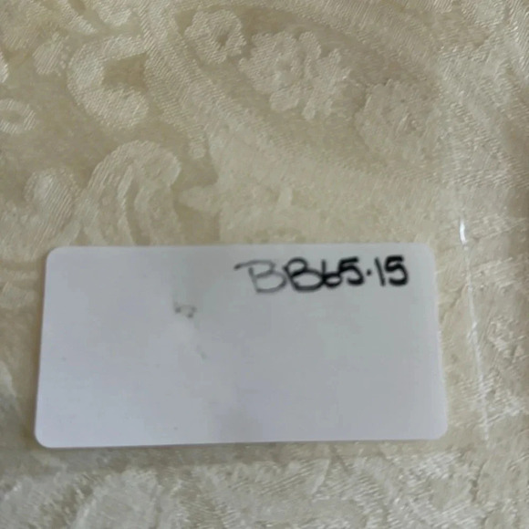 Decouture 3 strand red wooden bead necklace - Picture 6 of 6